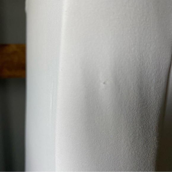 Michael Kors Iconic Solids One Shoulder underwire One-Piece in White size 8 NEW - Picture 3 of 11